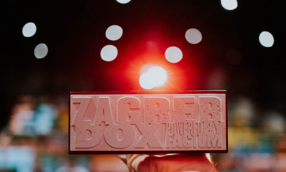 Volonteri! ZagrebDox zove.